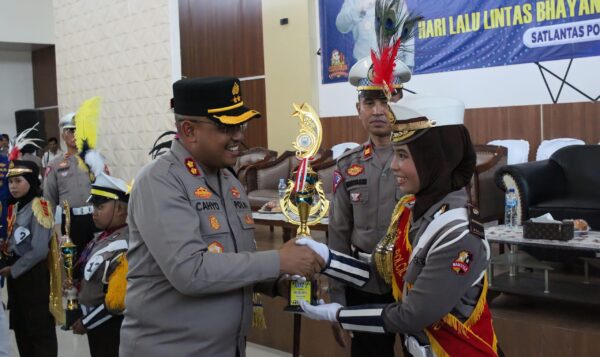 Lewat Polisi Cilik, Batang Bentuk Generasi Sadar Dan Taat Lalu