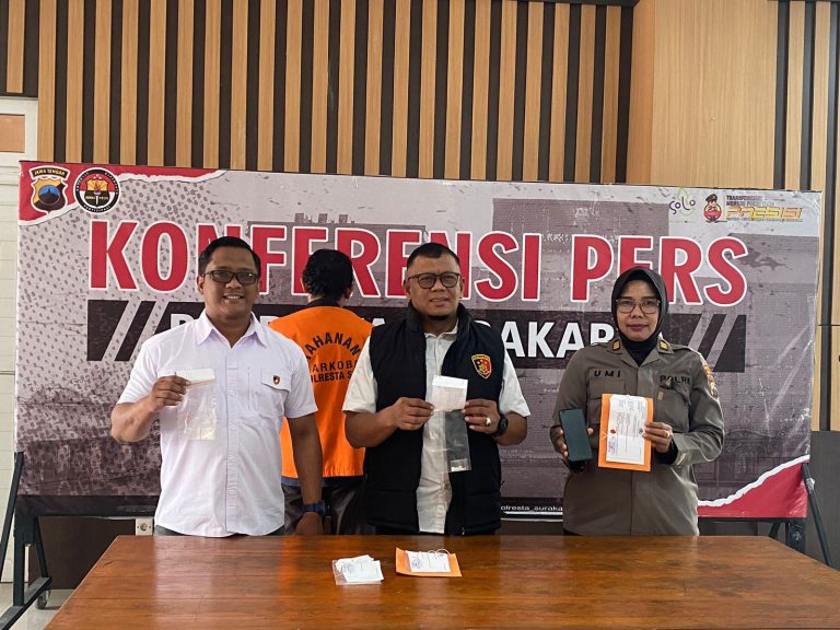 Operasi satnarkoba polresta surakarta: pengedar sabu jaringan lokal ditangkap