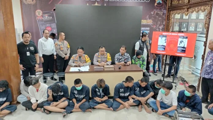 Patroli Jalanan: Polisi Bersihkan Semarang dari Ancaman Gangster