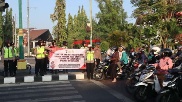 Peringatan Hut Ke 76, Polwan Polres Sukoharjo Gelar Gatur Lalin Dan