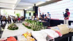 Sabu 12 Kg dari Malaysia Masuk Semarang, Disamarkan Sebagai Barang Kiriman TKI