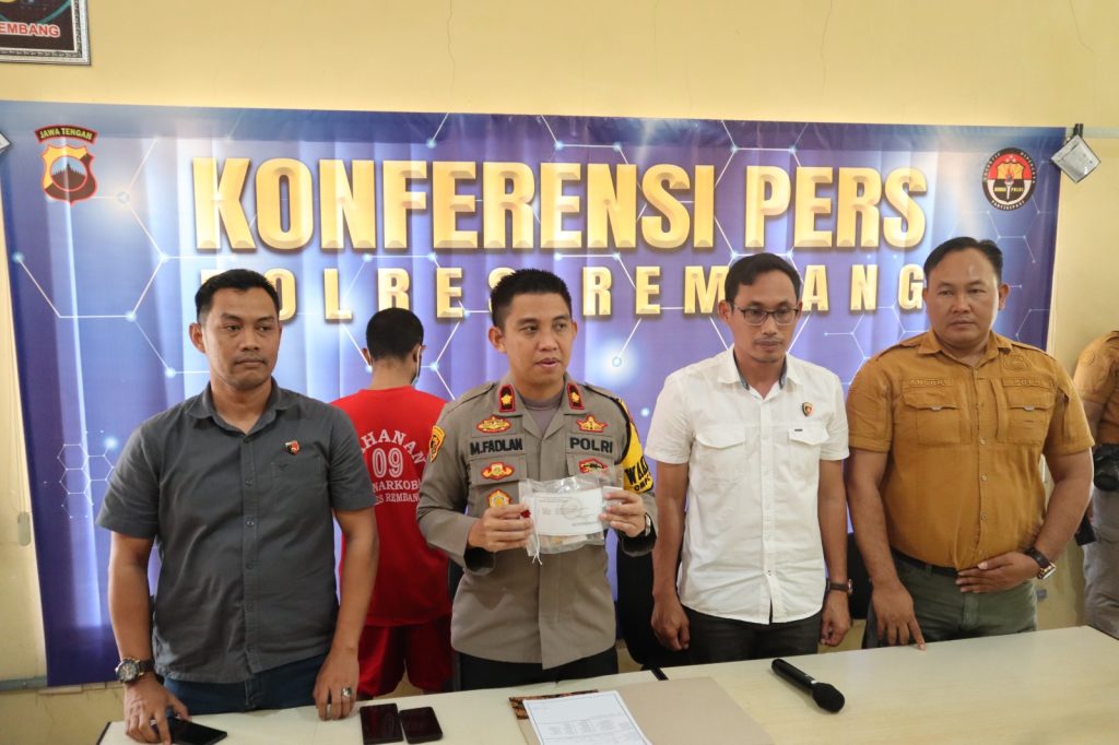 Polisi Tangkap Sopir Truk Trailer Karena Kepemilikan Sabu