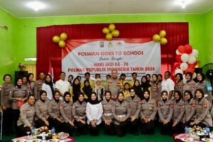 Polwan Banyuwangi Sambut Ulang Tahun ke-76 dengan Kegiatan Goes To School