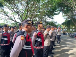 Penetapan Bakal Calon Bupati dan Wakil Bupati Banyuwangi Berlangsung Kondusif, Ratusan Personel Polresta Diterjunkan