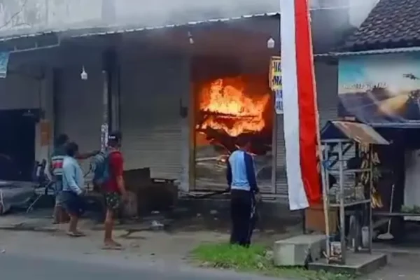 Ruko Pemdes Karangdoro Banyuwangi Terbakar dengan Kerugian Rp 87 Juta, Ini Penyebabnya