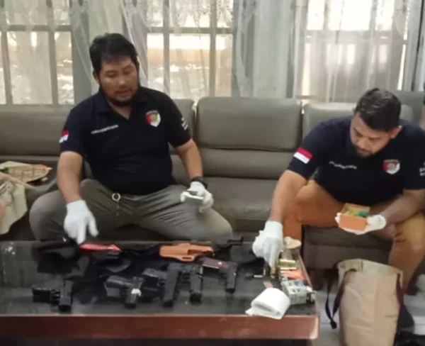 Temuan Mengejutkan, 5 Airsoft Gun Ditemukan Di Rumah Srondol Banyumanik