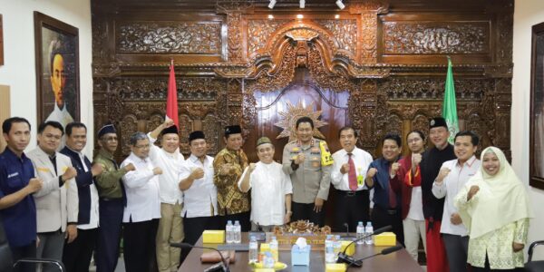 Tingkatkan Kerja Sama, Kapolda Jateng Temui Pwm Jateng Dan Perkuat