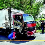 Truk Box Indomaret Alami Kecelakaan Dahsyat Di Glenmore Banyuwangi