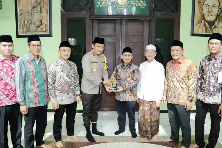 Upaya Polda Jateng, Ulama, Dan Santri Dalam Memastikan Jateng Aman