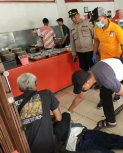 Warga Rejosari Tewas Mendadak saat Antre Ayam Goreng di Jalan Hasanudin Semarang