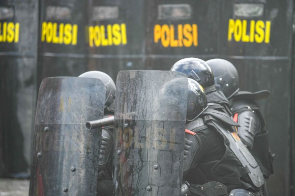 Waspada Konflik di 8 Kabupaten Jateng, 92 Pengawal Pribadi Diberi Pelatihan Menembak