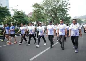 Ribuan Warga Antusias Berlari di Bhayangkara Zebra Run 2024, Semangat Keselamatan Menggelora