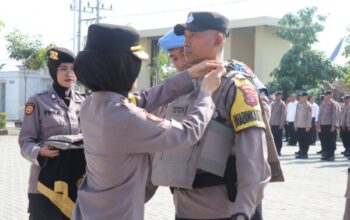 167 Bhabinkamtibmas Sukoharjo Mendapatkan Rompi Anti Sayat Untuk Tugas Lapangan