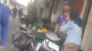 Kronologi Keributan Kurir COD dengan Konsumen di Malang, Berujung Tendangan