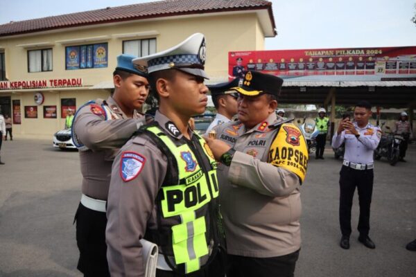 Apel Gelar Pasukan Ops Zebra Candi 2024 Di Rembang, Kapolres