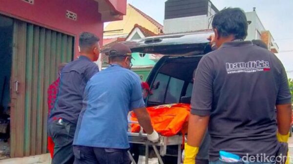 Bau Menyengat Di Klaten, Warga Dikira Tikus Membusuk Ternyata Manusia