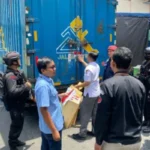 Brimob Polda Jateng Kawal Ketat Distribusi Logistik Pilkada 2024 Untuk