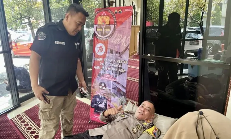 Donor Darah Semarakkan Hut Humas Polri Ke 73