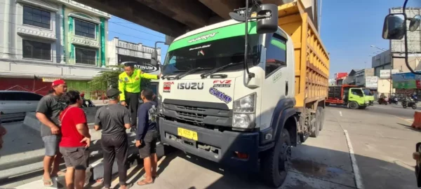 Dua Korban Jiwa Dalam Kecelakaan Menghancurkan Di Fly Over Palur