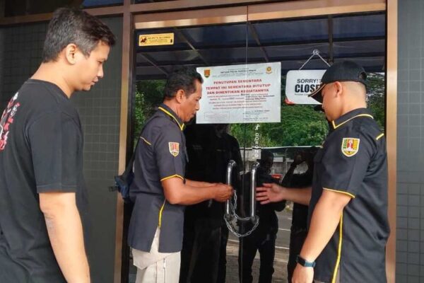 Kafe Di Banyumanik Semarang Disegel Karena Lokasi Bersebelahan Dengan Tempat