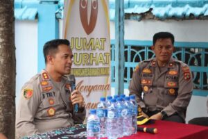 Kapolres Jembrana dan Nelayan Gilimanuk Bahas Keamanan dan Lingkungan saat Jumat Curhat