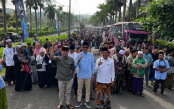 Kebersamaan Warga Malang, Wahyu Ali Pimpin Keberangkatan Ziarah Wali Lima