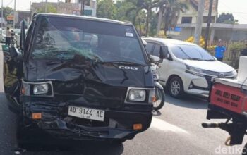 Laka Karambol Di Jalan Jogja Solo Klaten, Motor, Innova, Dan Pikap