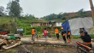 Longsor di Pejawaran Banjarnegara, Dua Rumah Hancur dan Warga Mengungsi