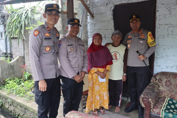 Minggu Kasih Kapolres Jembrana: Bantuan Nyata Untuk Lansia Di Jembrana