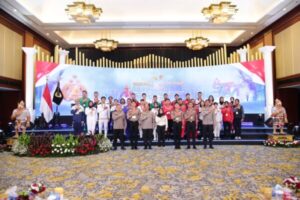 Atlet Polri Menjadi Sorotan dengan Penghargaan Pin Emas