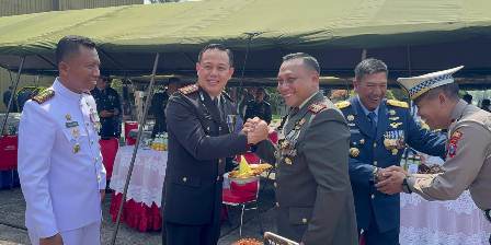 Peringatan Hut Tni Ke 79, Polresta Malang Kota Berikan 13 Tumpeng