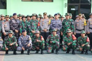 Peringati HUT TNI Ke-79, Kapolres Jembrana dan Jajaran Berikan Kejutan di Makodim 1617