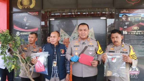 Perselisihan Batas Tanah Di Blora Berujung Kakek Bacok Tetangga