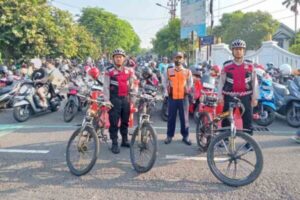 Amankan Car Free Day, Polresta Surakarta Terjunkan Personel Bersepeda