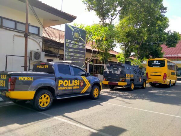 Personel Polres Jembrana Siaga Penuh Jelang Debat Kandidat Bupati