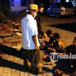 Polisi Gerebek 6 Pemuda Mabuk Di Salatiga, Delapan Senjata Tajam