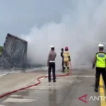 Polres Batang Evakuasi Pengangkut Yang Terbakar, Pastikan Keamanan Lalu Lintas