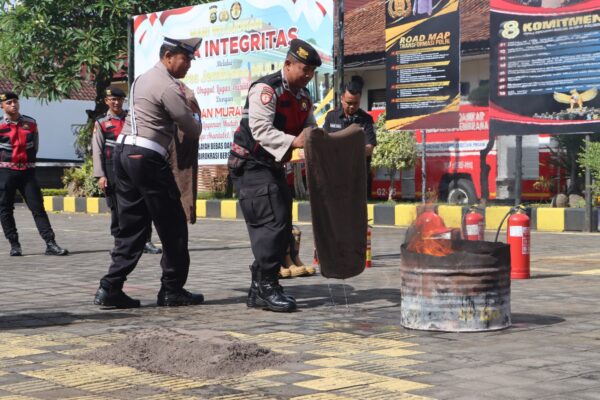 Polres Jembrana Adakan Pelatihan Apar: Meningkatkan Kesadaran Kebakaran Di Masyarakat