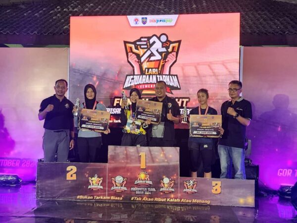 Polwan Polres Tegal Berprestasi, Juara 2 Fun Run Night Di