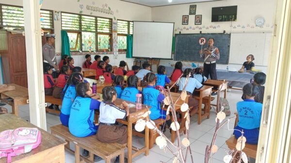 Program “polisi Sahabat Anak”: Keselamatan Lalu Lintas Diajarkan Di Kelas