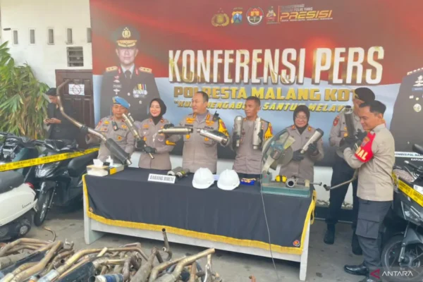 Ratusan Knalpot Brong Dimusnahkan, Polresta Malang Kota Serius Tertibkan Jalanan