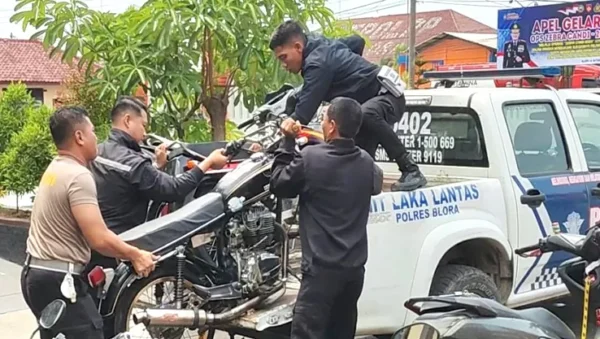 Polres Blora Amankan 18 Motor dalam Razia Balap Liar di Jalan Blora-Rembang