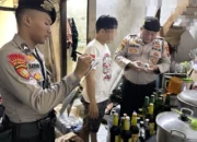 Razia Miras Di Dua Kecamatan, Polres Pekalongan Amankan Ratusan Botol