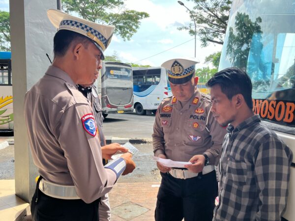 Satlantas Polresta Banyumas Gelar Ramp Check Untuk Pengemudi Bus Akap