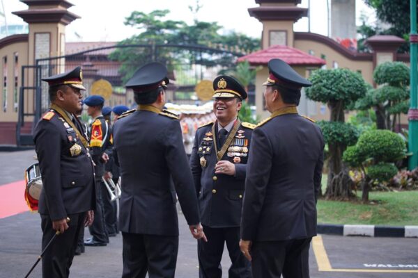 Sinergi Kuat Tni Polri Diapresiasi Melalui Penganugerahan Bintang Bhayangkara Utama