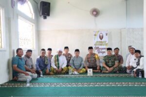 Menjaga Keamanan: Kapolres Jembrana Adakan Jumat Curhat di Masjid Addawah