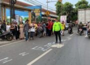 Sopir Diduga Mengantuk, Mobil Seruduk Angkot Dan Pejalan Kaki Di