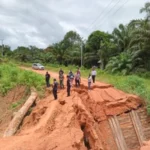 Tergerus Banjir, Jembatan Ambruk Dan Dua Desa Di Lamandau Terputus