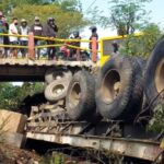 Truk Terjun Ke Sungai Di Purwodadi, 1 Tewas Dan 5