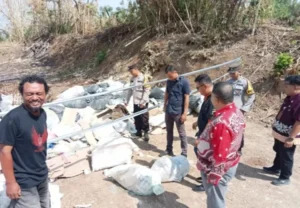 Viral Puluhan Karung Limbah Medis Ditemukan di Lahan Kosong Jepara, Dinas Angkat Bicara